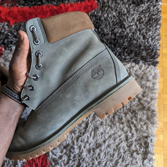 Selling used Timberland boots size 12 - Picture 10 of 15